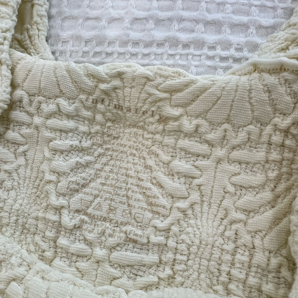 Free People Love Letter Cami Tank Top! Cream size xs! Perfect condition! - Picture 3 of 3